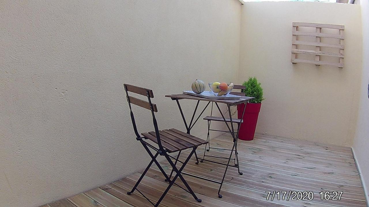Joli petit studio près du phare Calais Extérieur photo